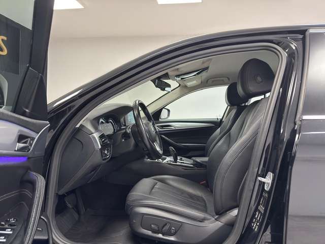BMW 520 — photo 11