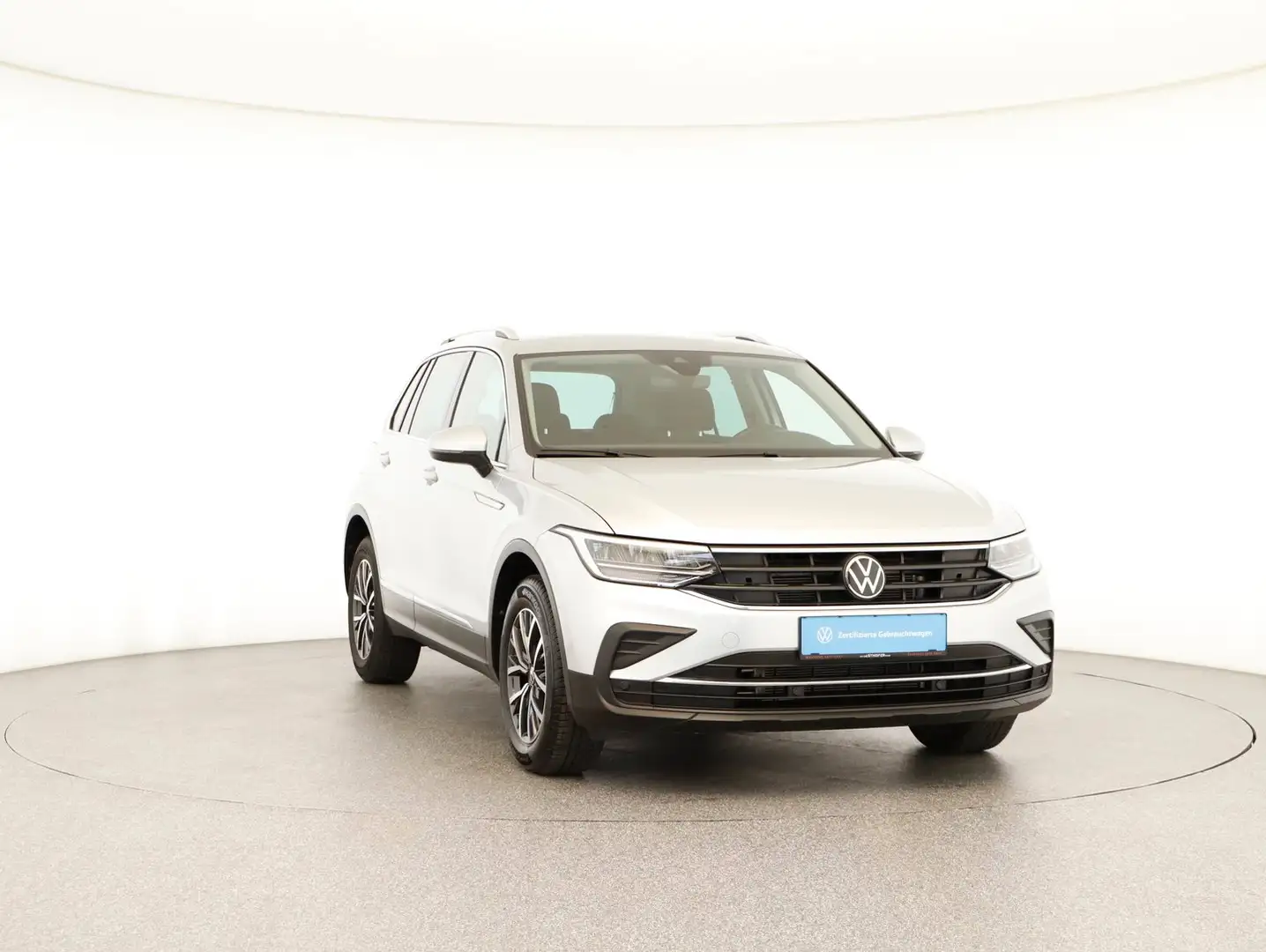 Volkswagen Tiguan Life TSI DSG Silber - 2