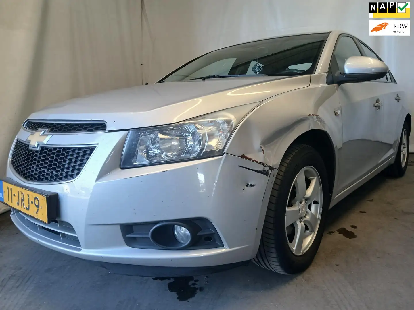 Chevrolet Cruze 1.8 LS - Airco - Linker / Rechter Zijschade Grigio - 1