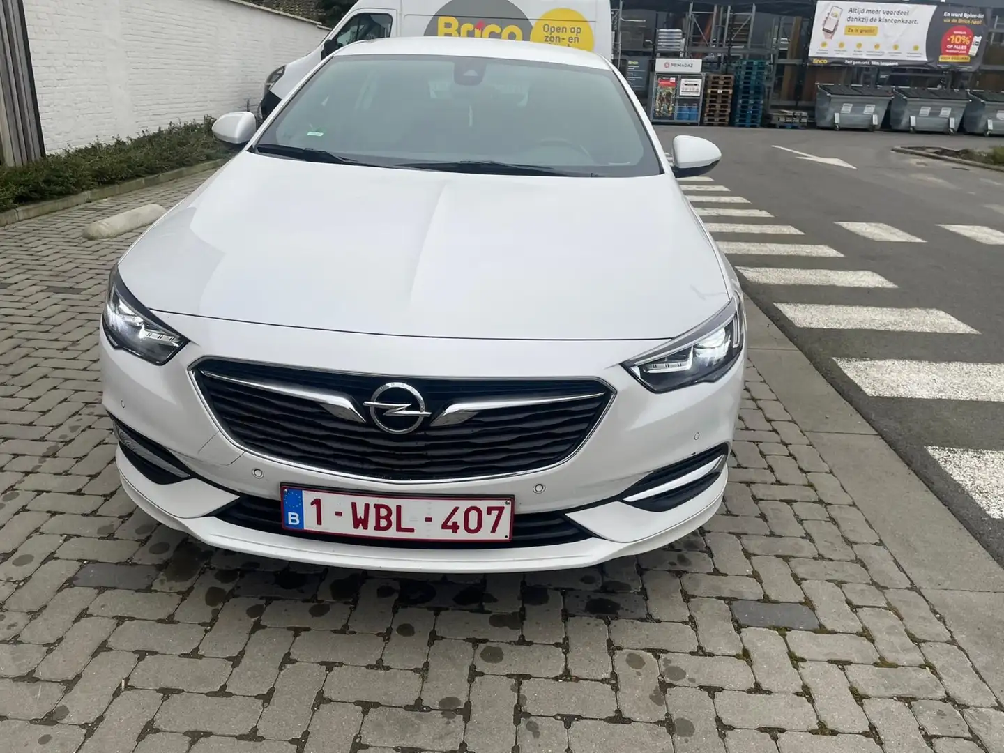 Opel Insignia Grand Sport 1.5 Direct InjectionTurbo Edition Wit - 1