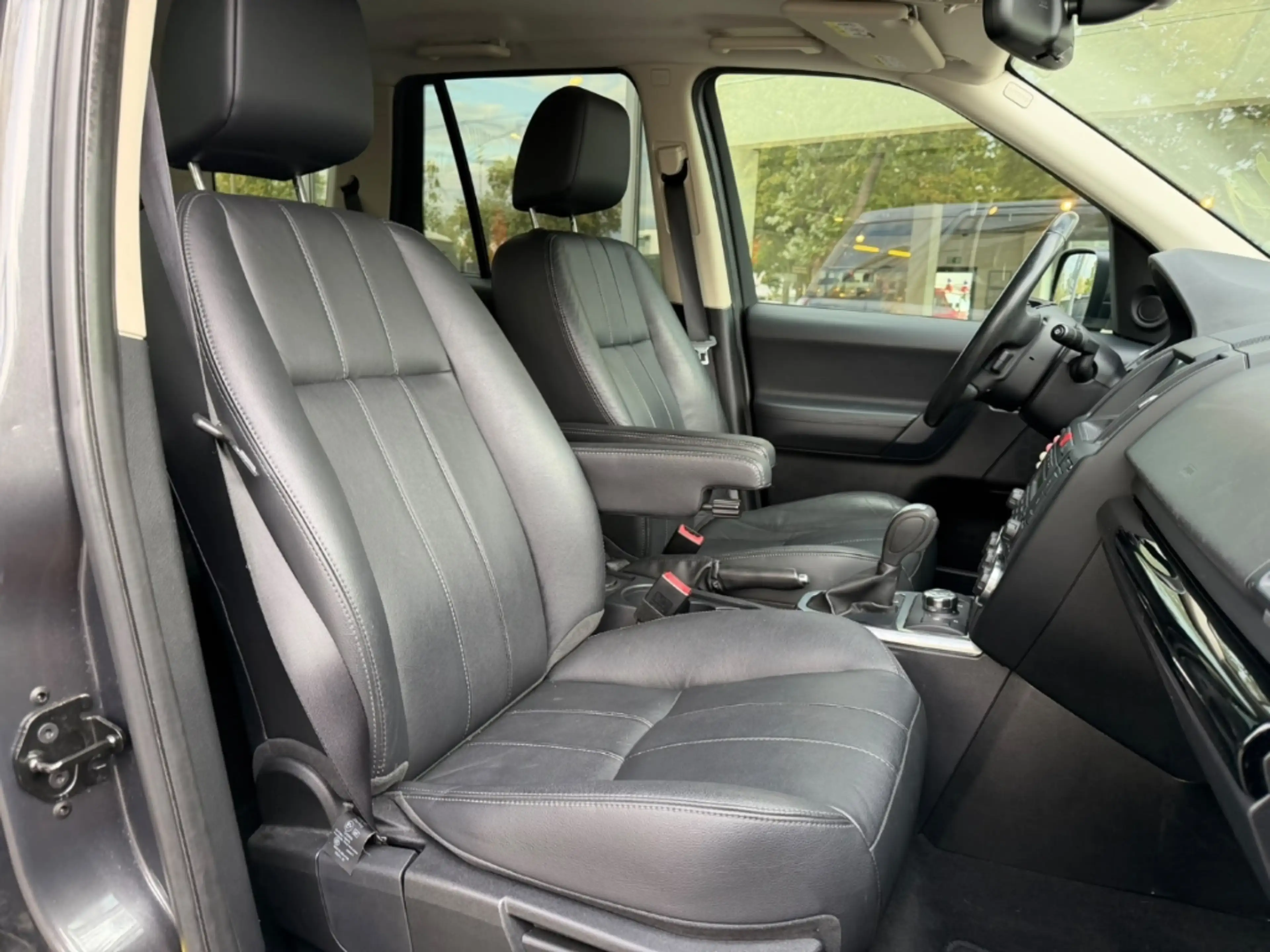 Land Rover Freelander 2 L359 2.2 TD4A S — photo 11