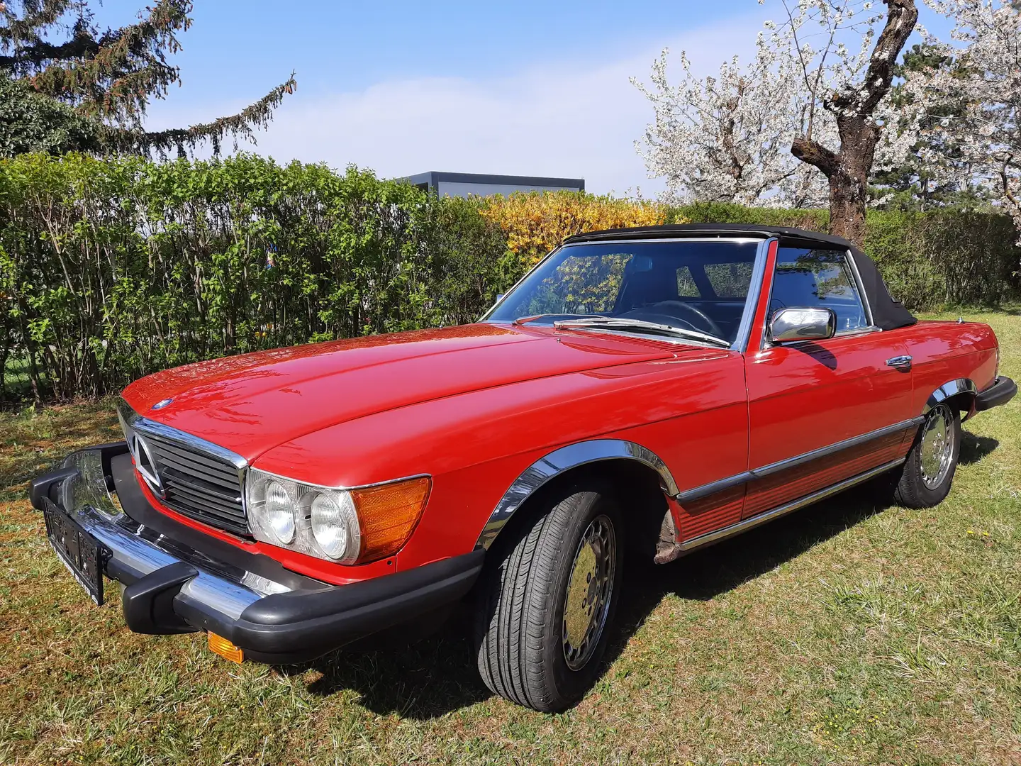 Mercedes-Benz SL 380 Roşu - 1