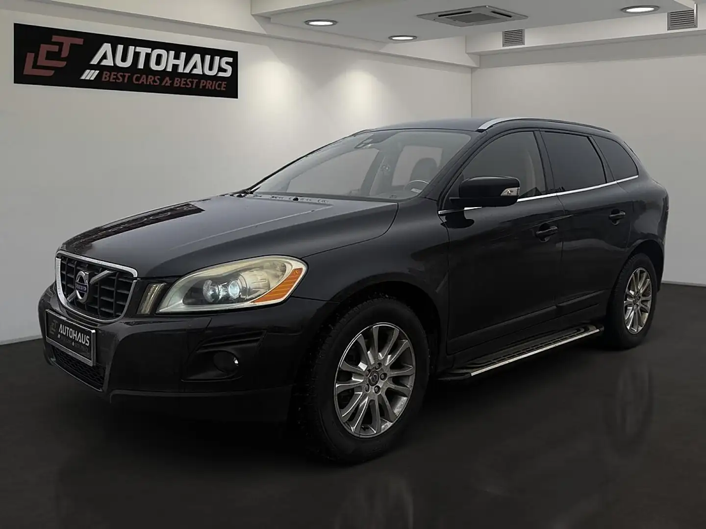 Volvo XC60 D5 AWD Summum Geartronic | TOP AUSTATTUNG | Schwarz - 1