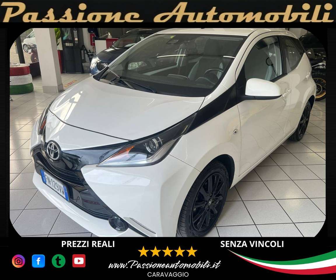 Toyota Aygo Aygo II 5p 1.0 x-play tss