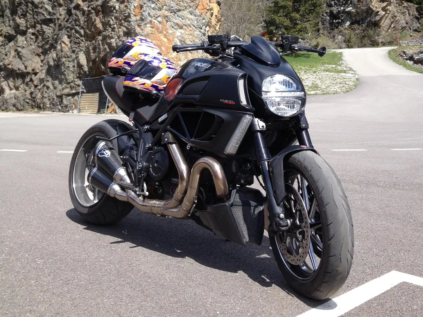 Ducati Diavel Carbon black Zwart - 1