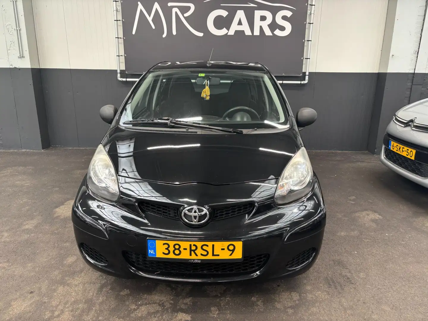 Toyota Aygo 1.0-12V Cool airco Noir - 1