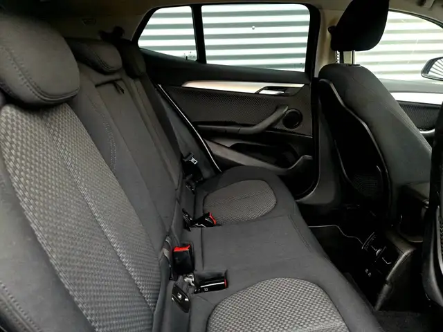 BMW X2 view 15