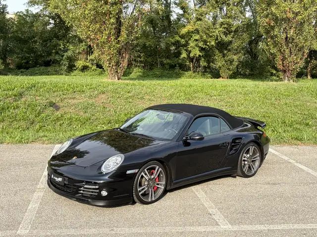 Porsche .2 Turbo - 59.900km - Porsche Service