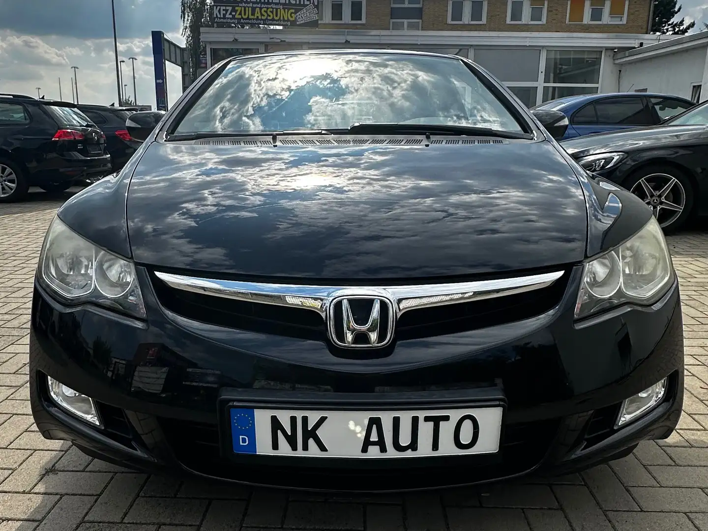 Honda Civic Basis Noir - 1