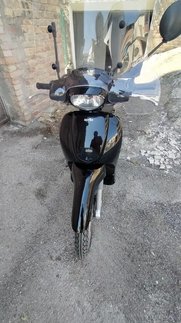 Aprilia Scarabeo Чорний - 1
