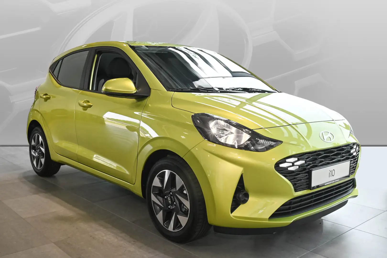 Hyundai i10 1.2 Trend Grijs - 2