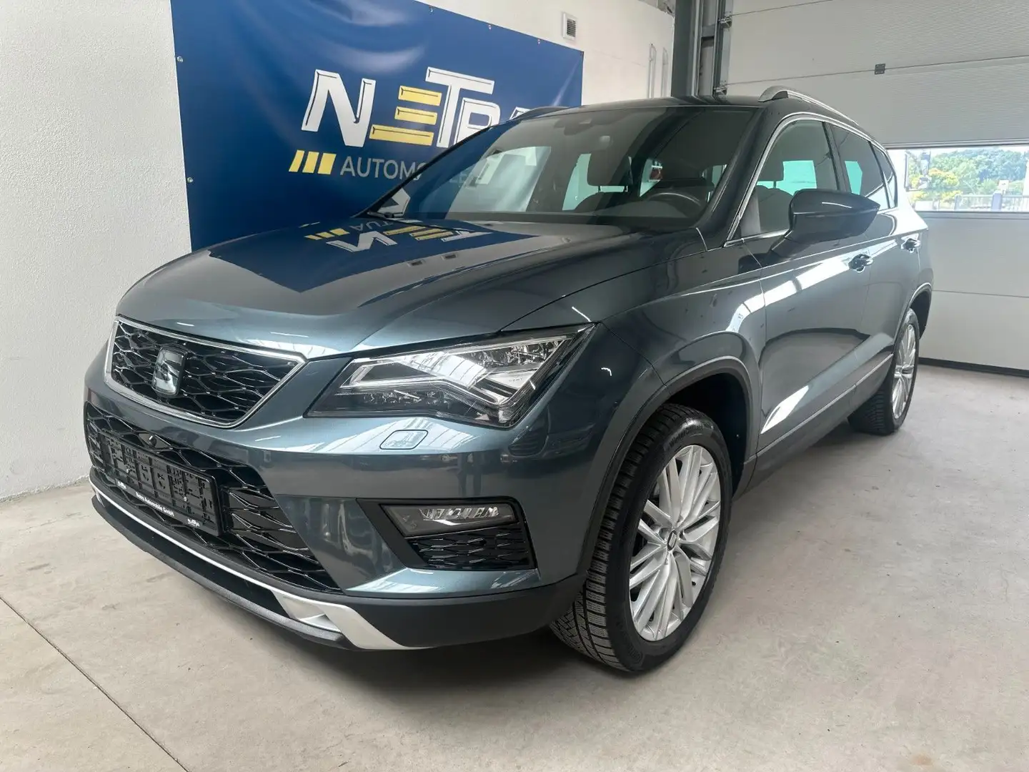 SEAT Ateca Xcellence 4Drive*360°*LED*KEYLESS*AHK*STHZ Grau - 1