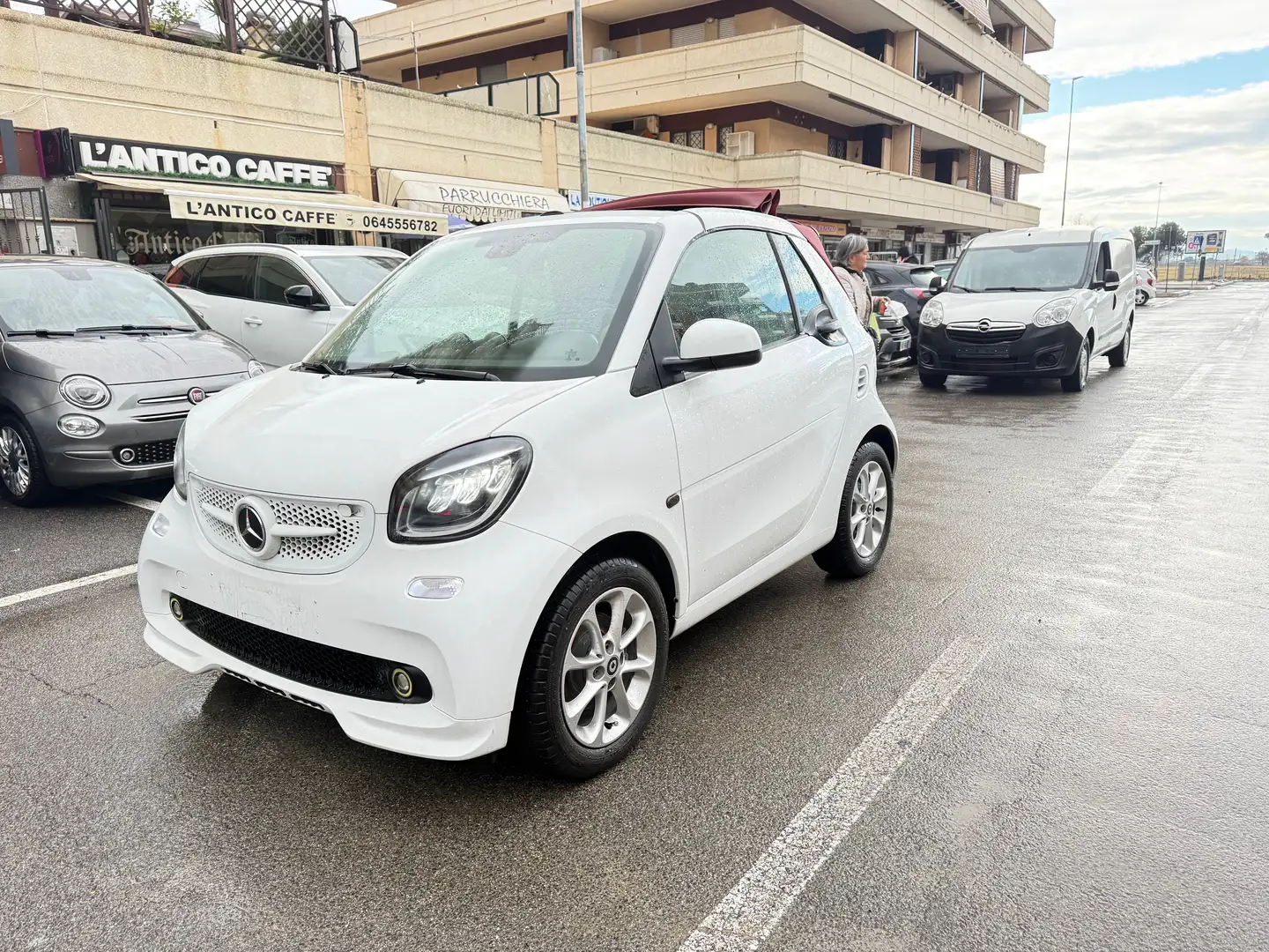smart forTwo CABRIO PASSION CABRIO LED PDC BLUETOOTH BRACCIOLO Bianco - 2
