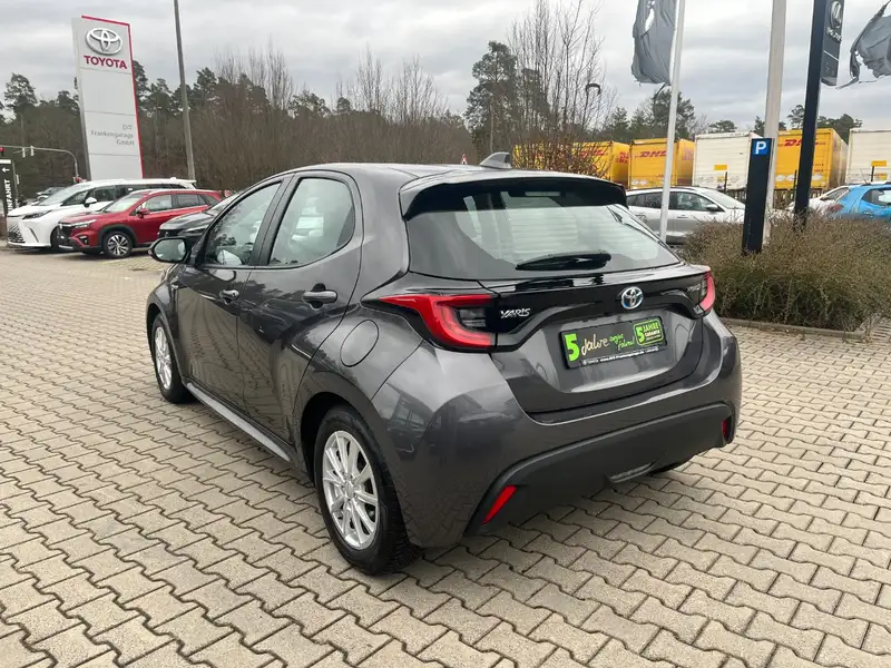 Annonce voiture d'occasion Toyota Yaris - CARADIZE