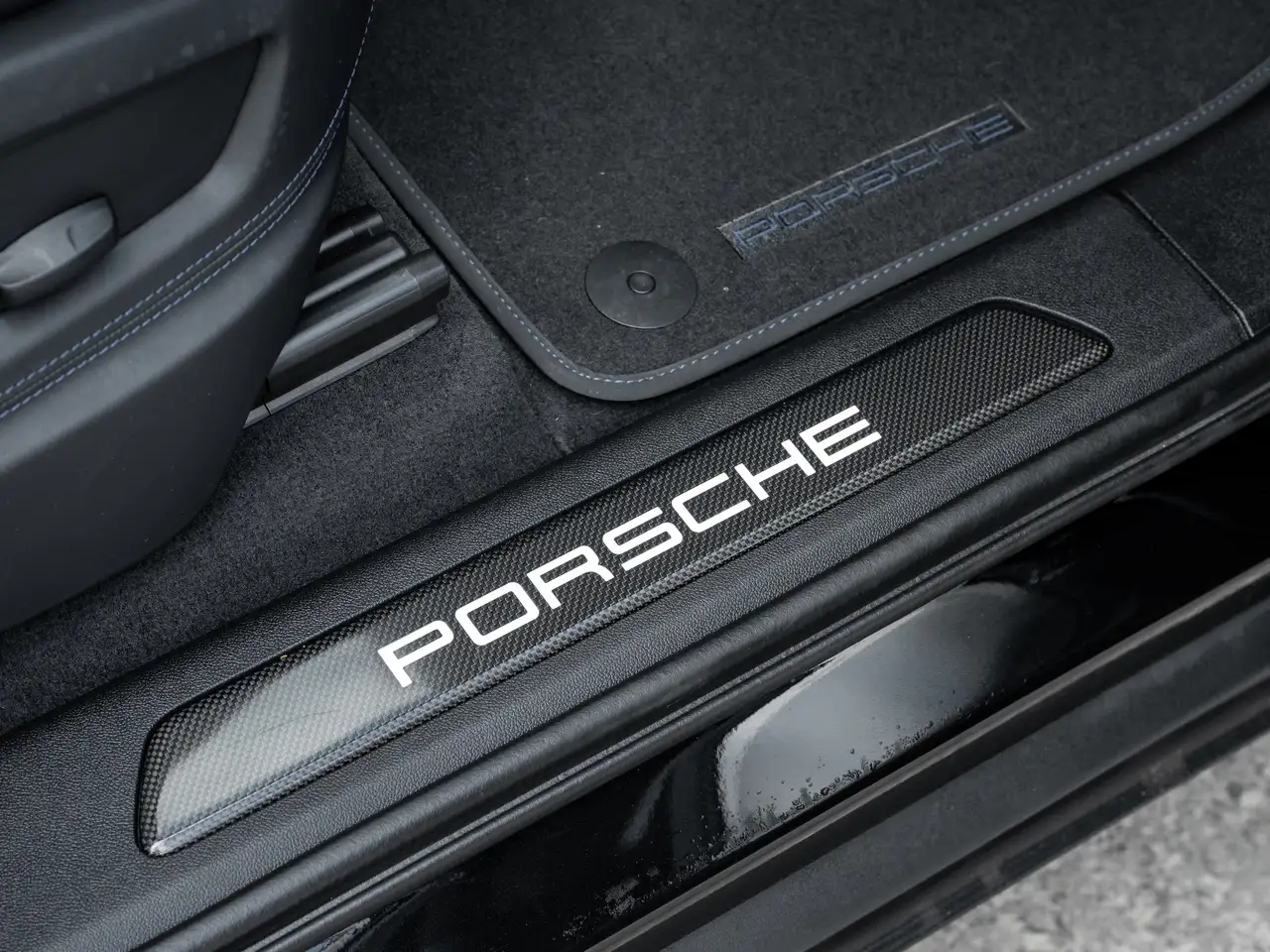 Porsche Cayenne снимка Porsche Cayenne