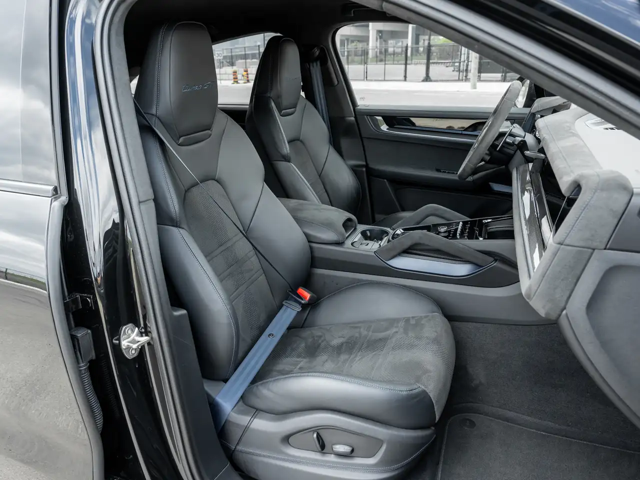 Porsche Cayenne снимка Porsche Cayenne