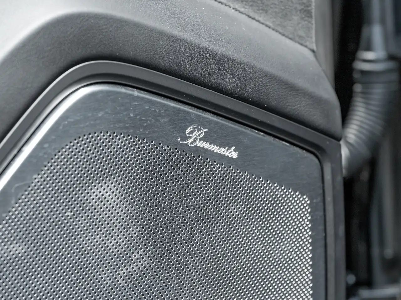Porsche Cayenne снимка Porsche Cayenne
