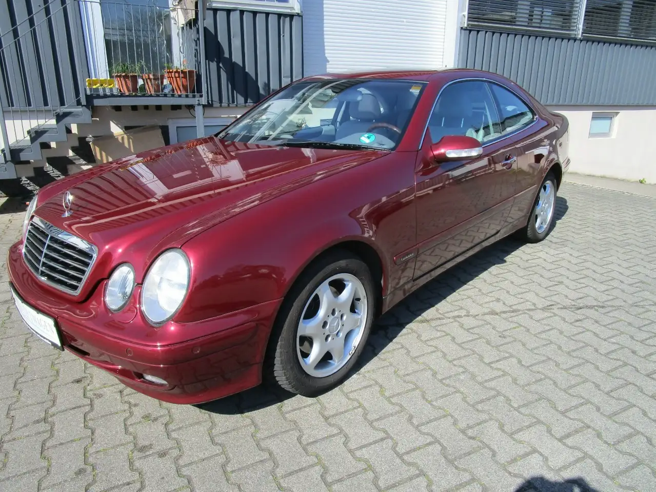 Mercedes-Benz CLK 320