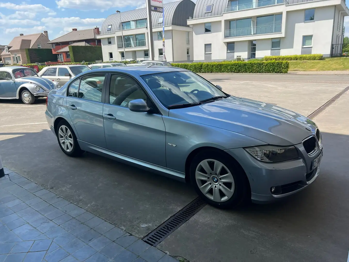 BMW 318 318d DPF Aut. Bleu - 2