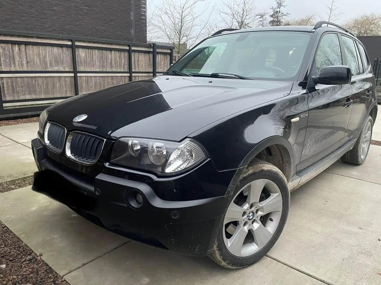 BMW X3 2.0d Noir - 2