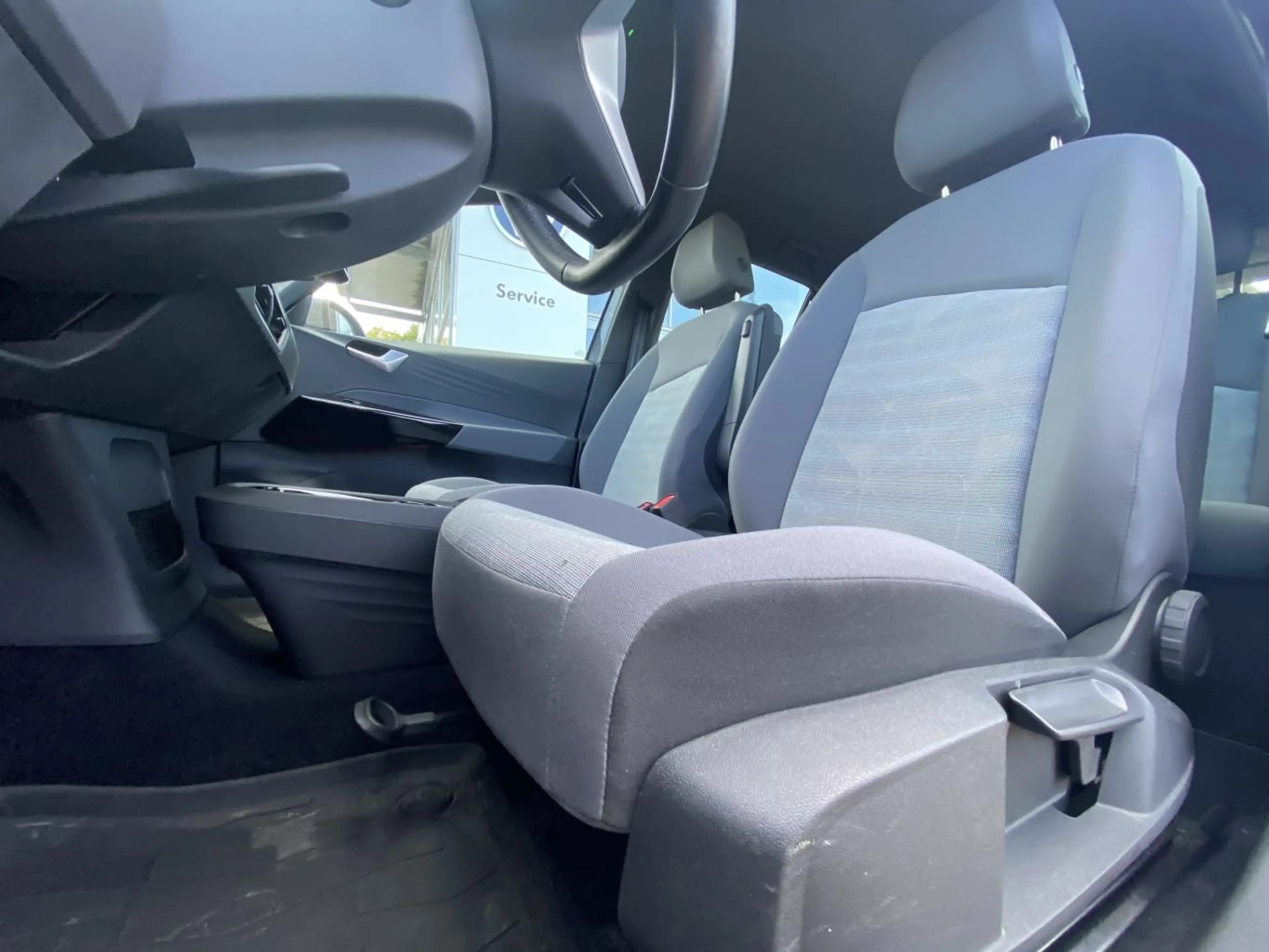 Volkswagen ID.3 APP-CONNECT+NAVI+CCS+LED+ACC+DAB+LANE-ASSIS — photo 9