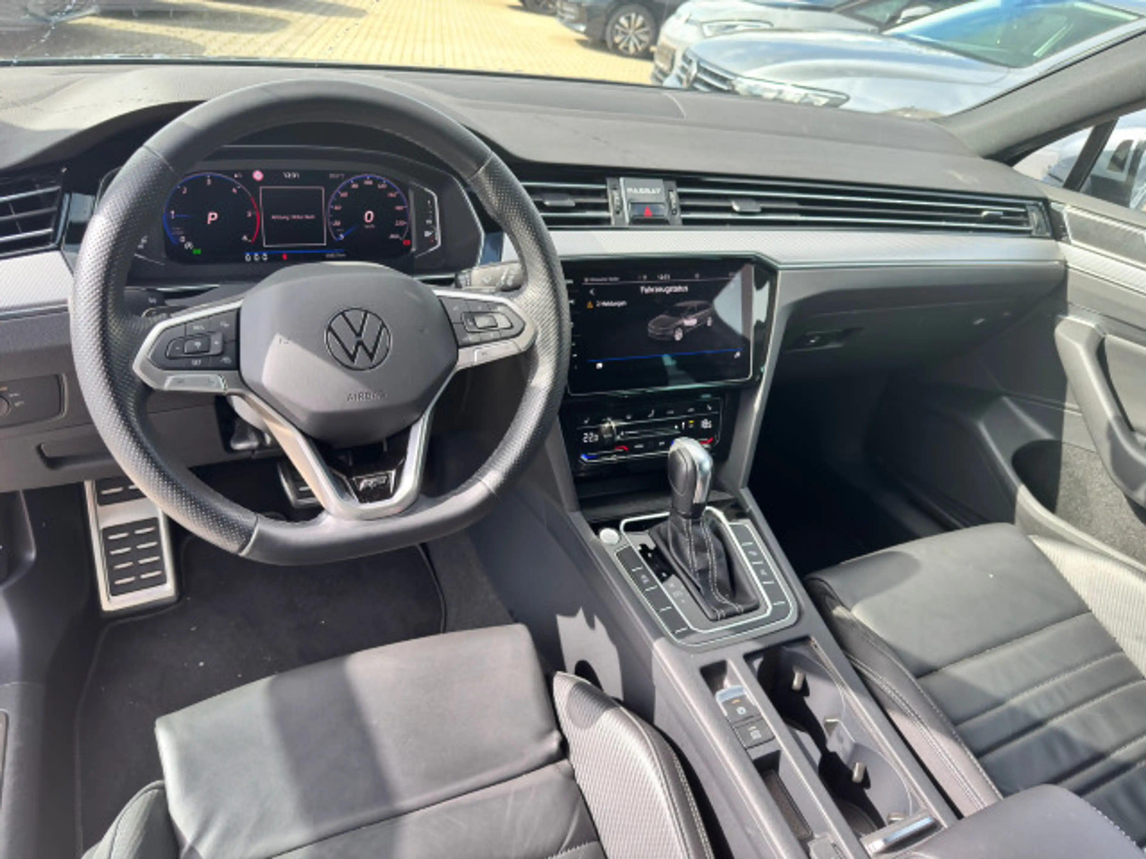 Volkswagen Passat Variant 2.0TDI Elegance R-Line AHK AreaVi — photo 6