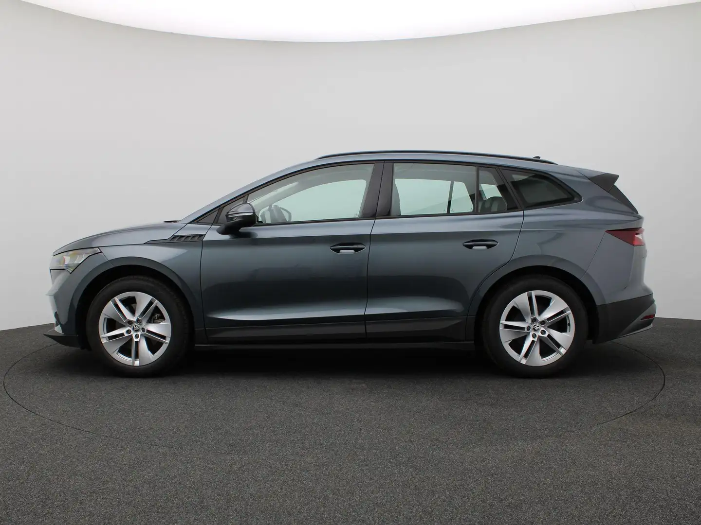 Skoda Enyaq iV 60 Trekhaak, Warmtepomp, Adaptive Cruise contro Grijs - 2
