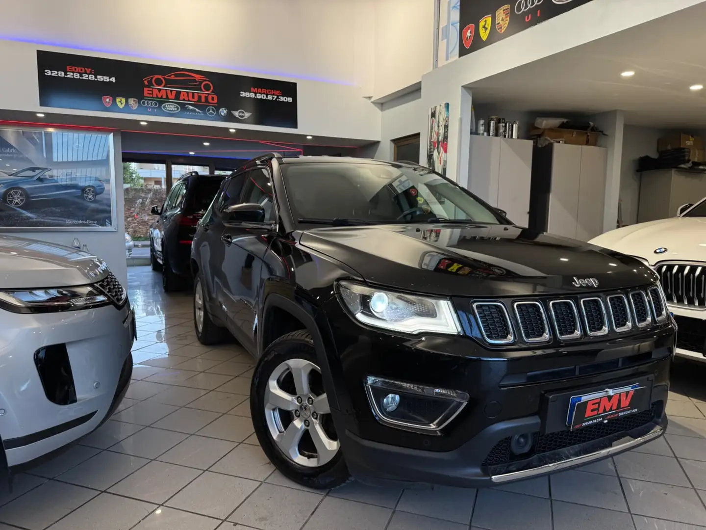 Jeep Compass 2.0 Multijet II 4WD Limited Zwart - 1