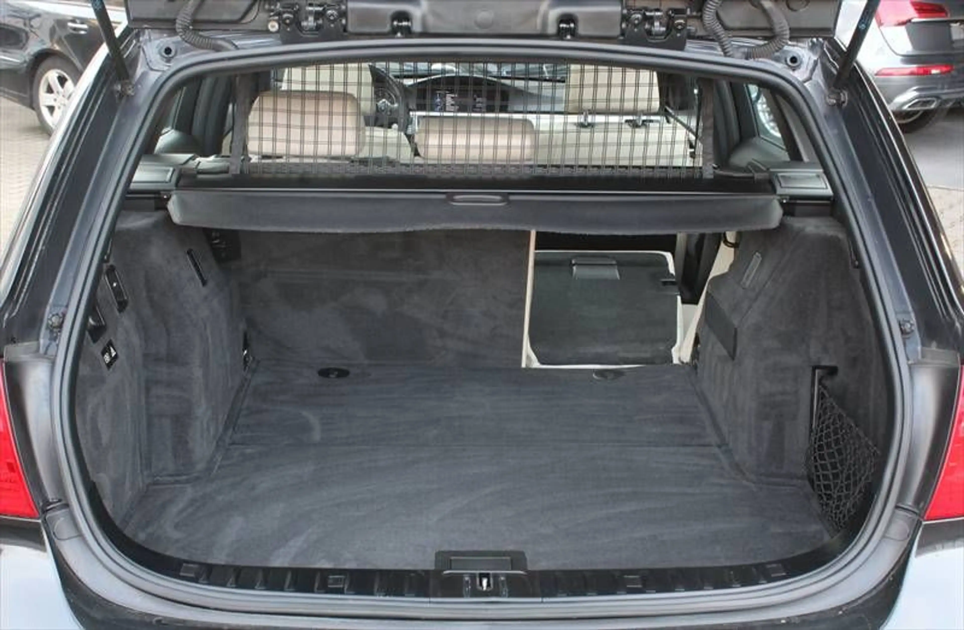 BMW 335 i Touring xDrive M-Sport-Paket Leder Panoram — photo 11