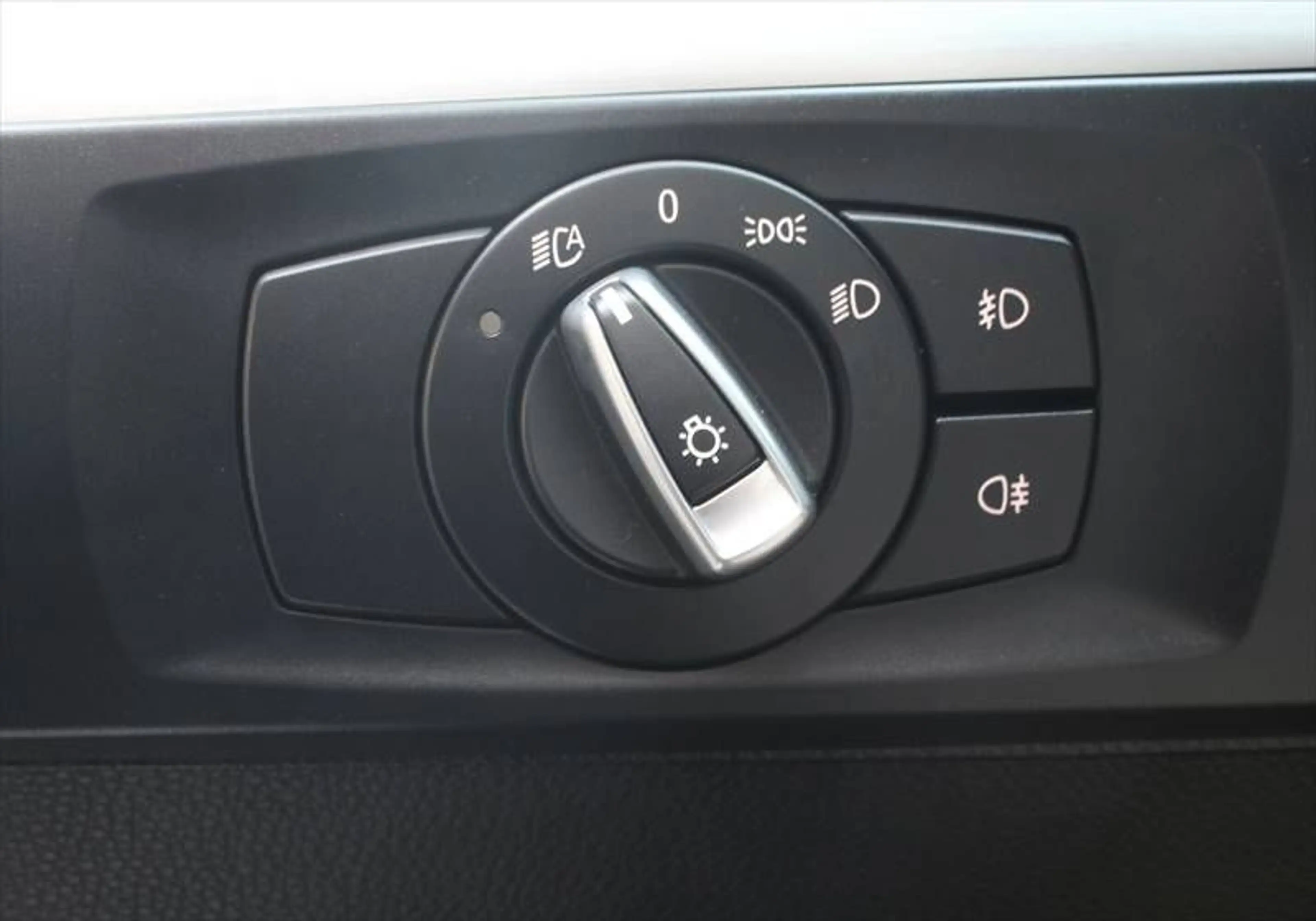 BMW 335 i Touring xDrive M-Sport-Paket Leder Panoram — photo 9