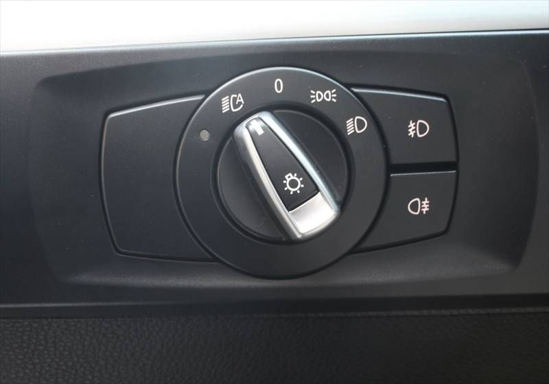 BMW 335 i Touring xDrive M-Sport-Paket Leder Panoram — photo 9