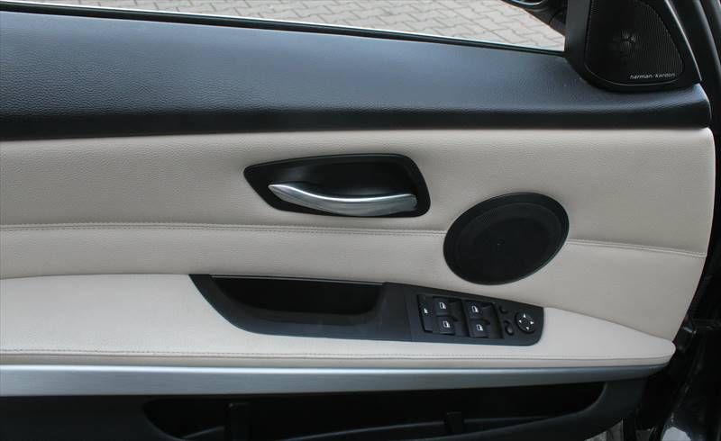 BMW 335 i Touring xDrive M-Sport-Paket Leder Panoram — photo 8