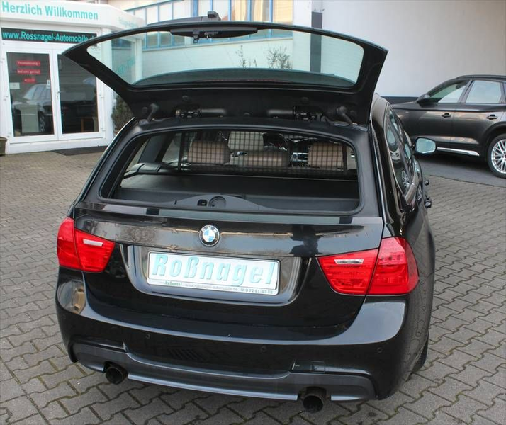 BMW 335 i Touring xDrive M-Sport-Paket Leder Panoram — photo 14