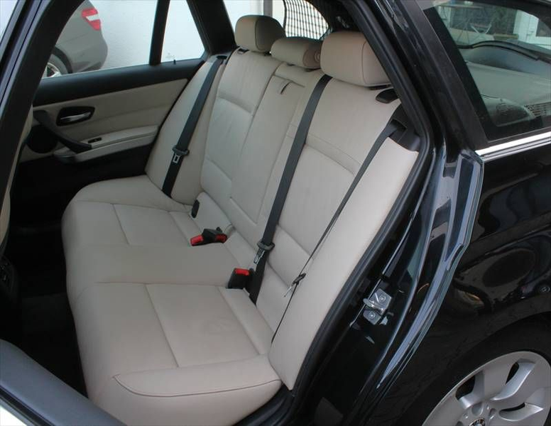 BMW 335 i Touring xDrive M-Sport-Paket Leder Panoram — photo 5