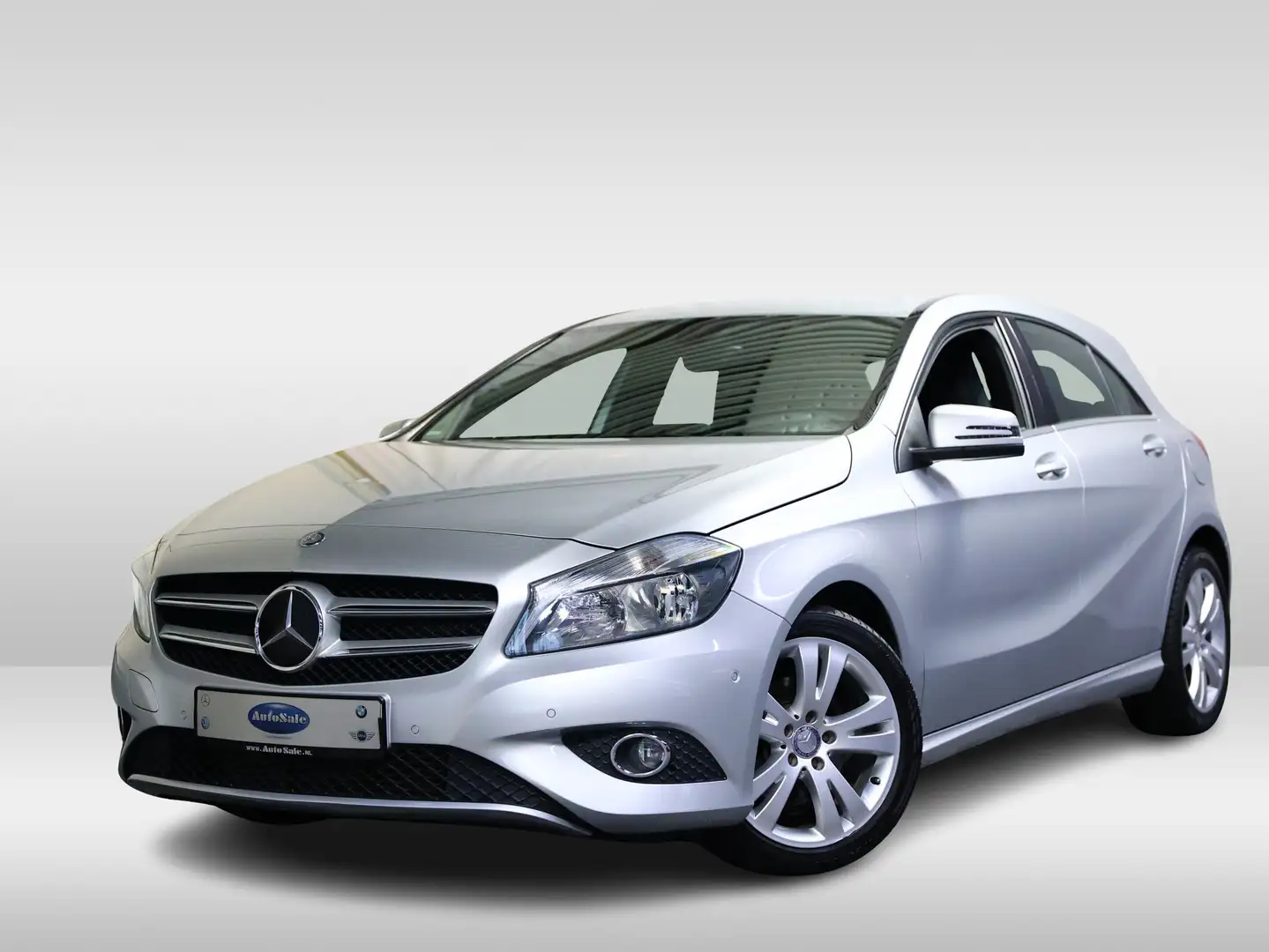 Mercedes-Benz A 180 AUTOMAAT NAVI BT LEER STOELVW PDC CRUISE'12 Grijs - 1