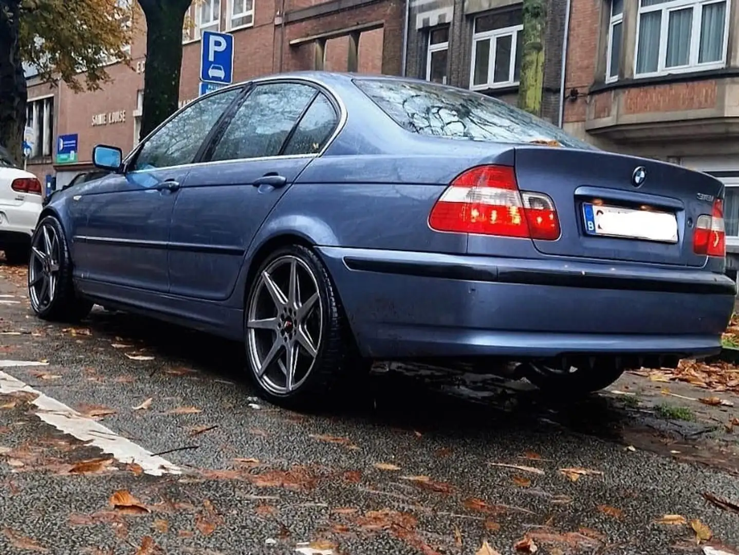BMW 318 318i Edition Sport Bleu - 2