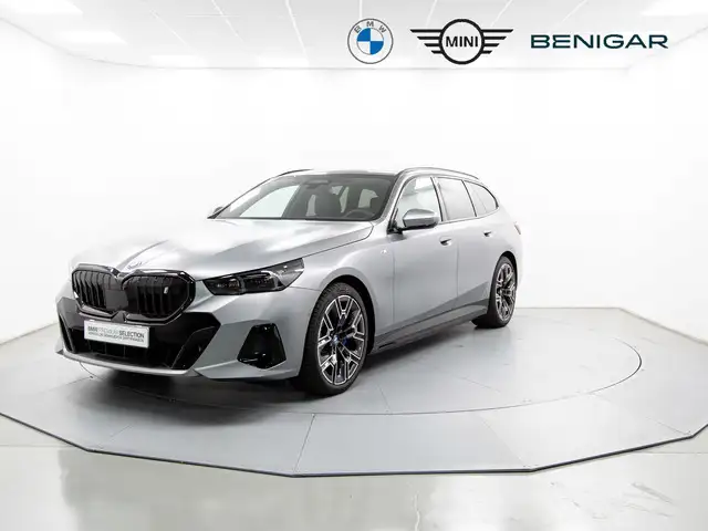 BMW i5 Touring eDrive40