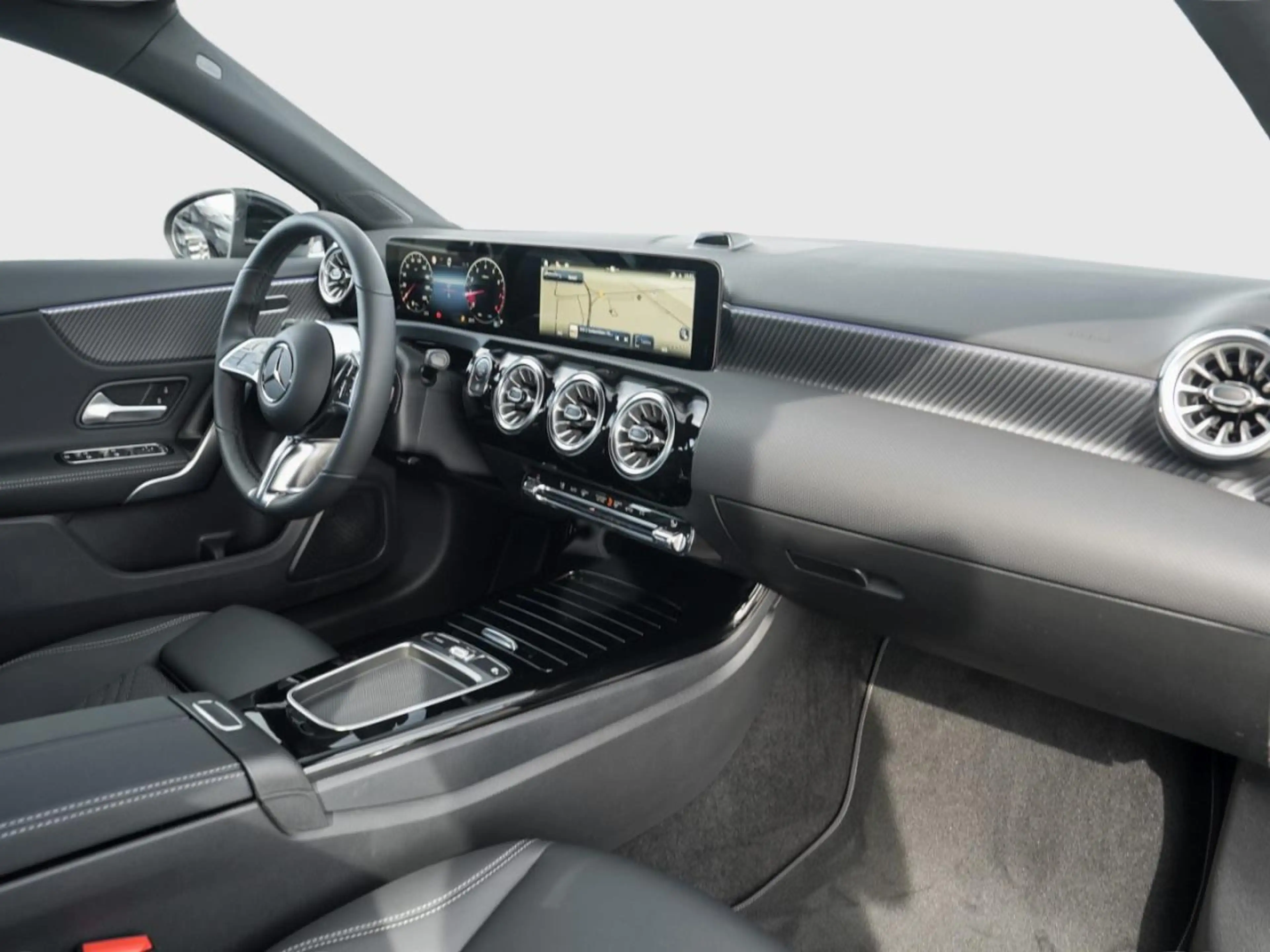 Mercedes-Benz A 200 Progressive Distronic MBUXNavi Kamera — photo 15