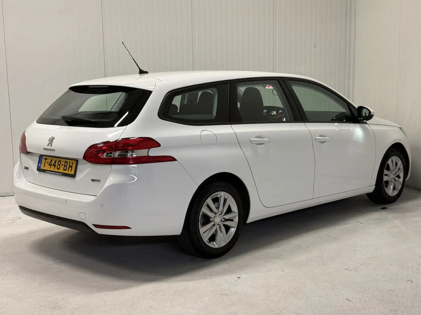 Peugeot 308 SW 1.2 PureTech ACTIVE // AUTOMAAT // NAVI // L.M. Blanc - 2
