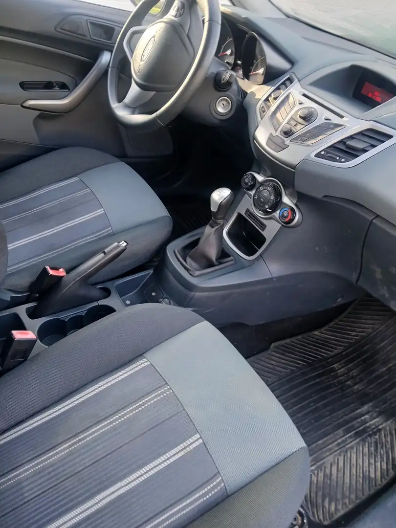 Ford Fiesta 1.25i Ghia - 1