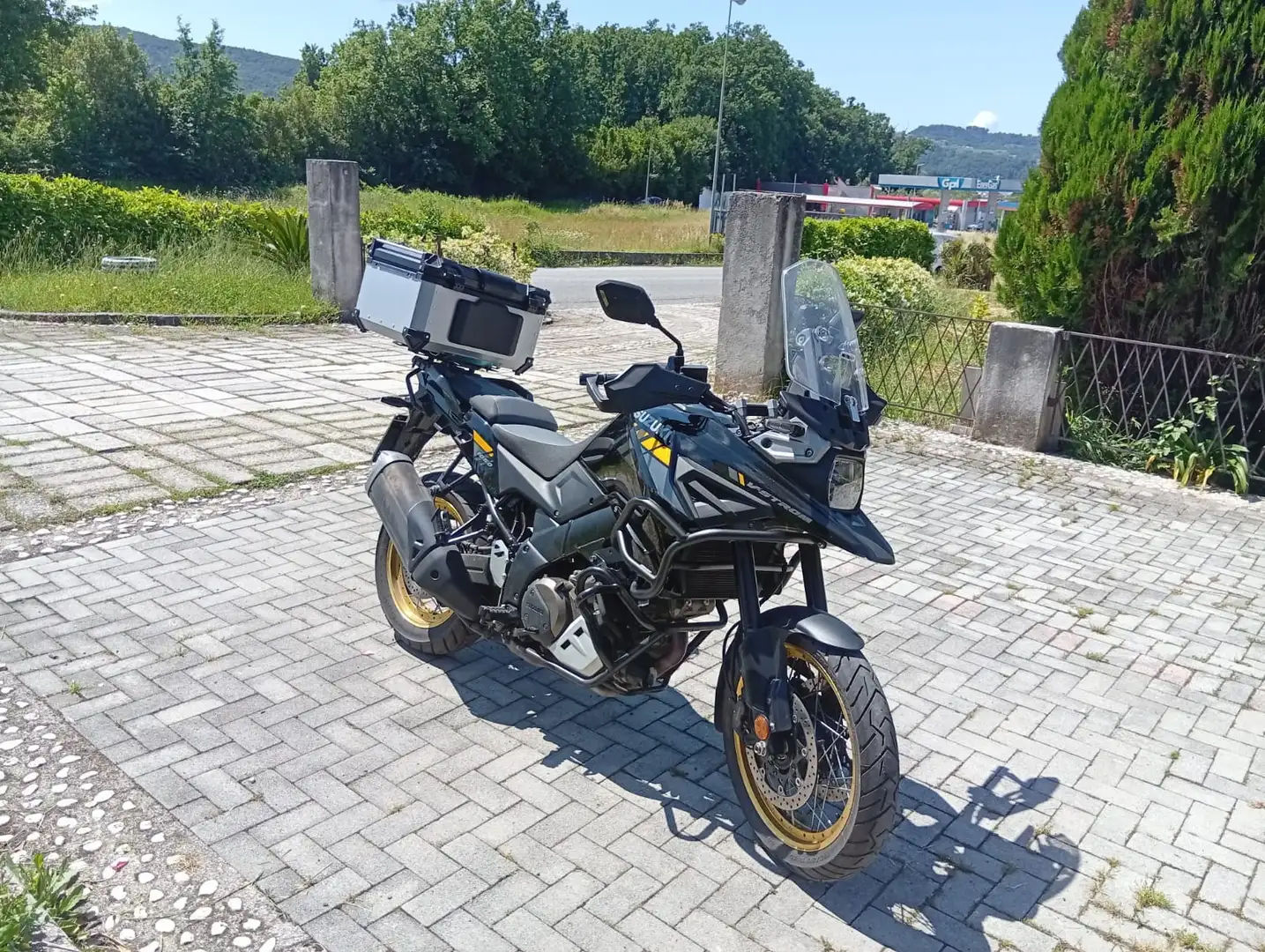 Suzuki V-Strom 1050 Nero - 2
