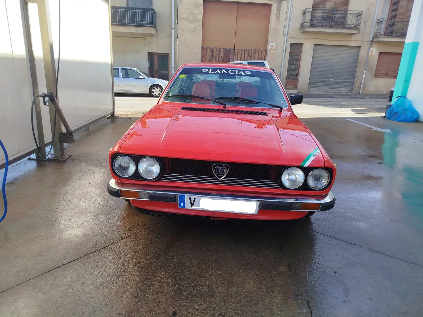 Lancia Beta COUPÉ Rojo - 2