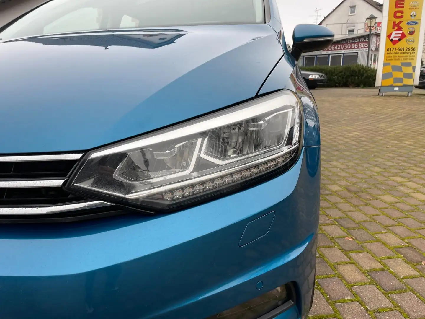 Volkswagen Touran 1,4TSI Highline Navi,DSG,LED,ACC,Tempom Blau - 2