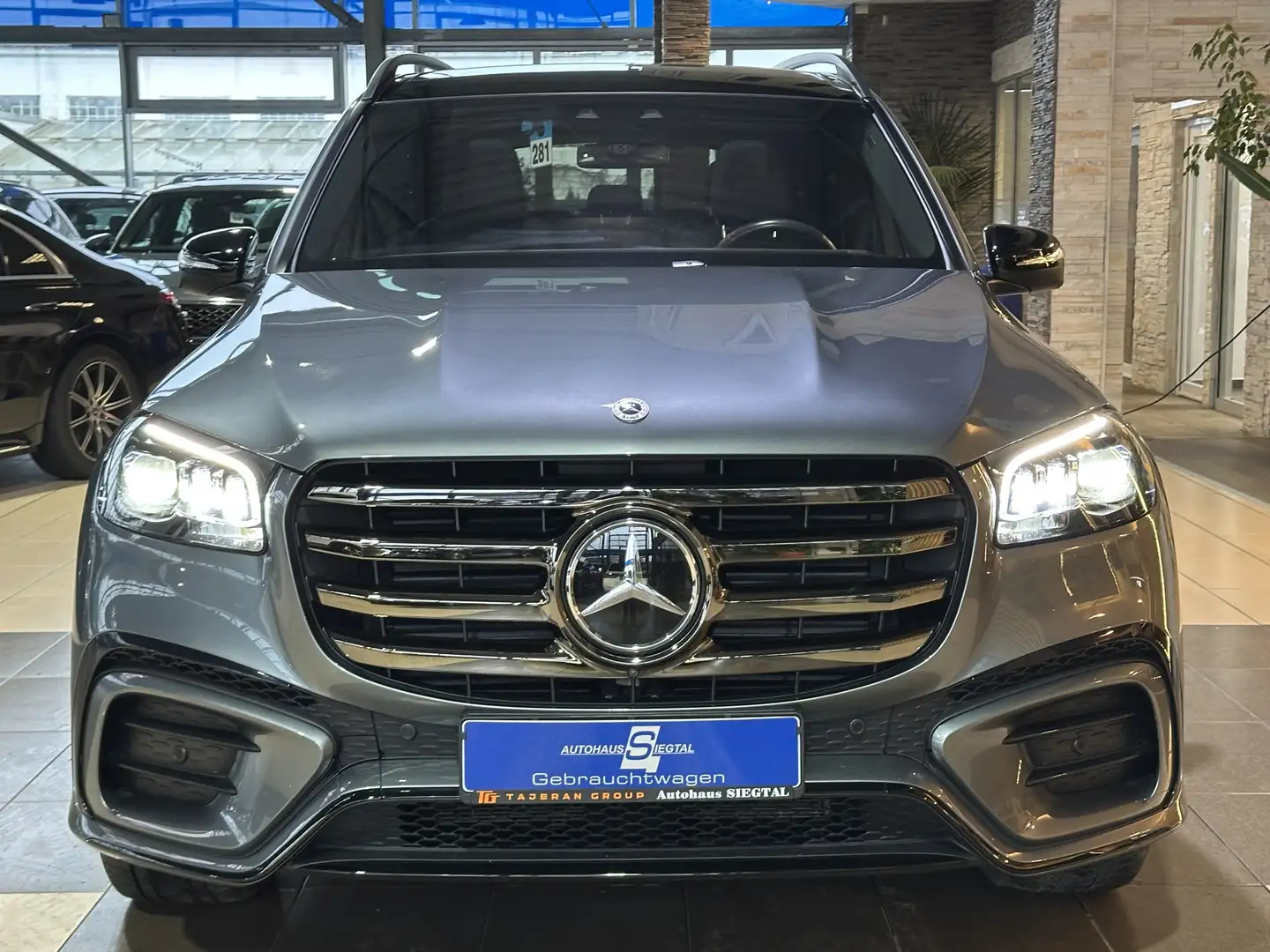 Mercedes-Benz GLS 450 d 4Matic*AMG-Line*Night*Pano*HUD*ACC*SHZ Gris - 2