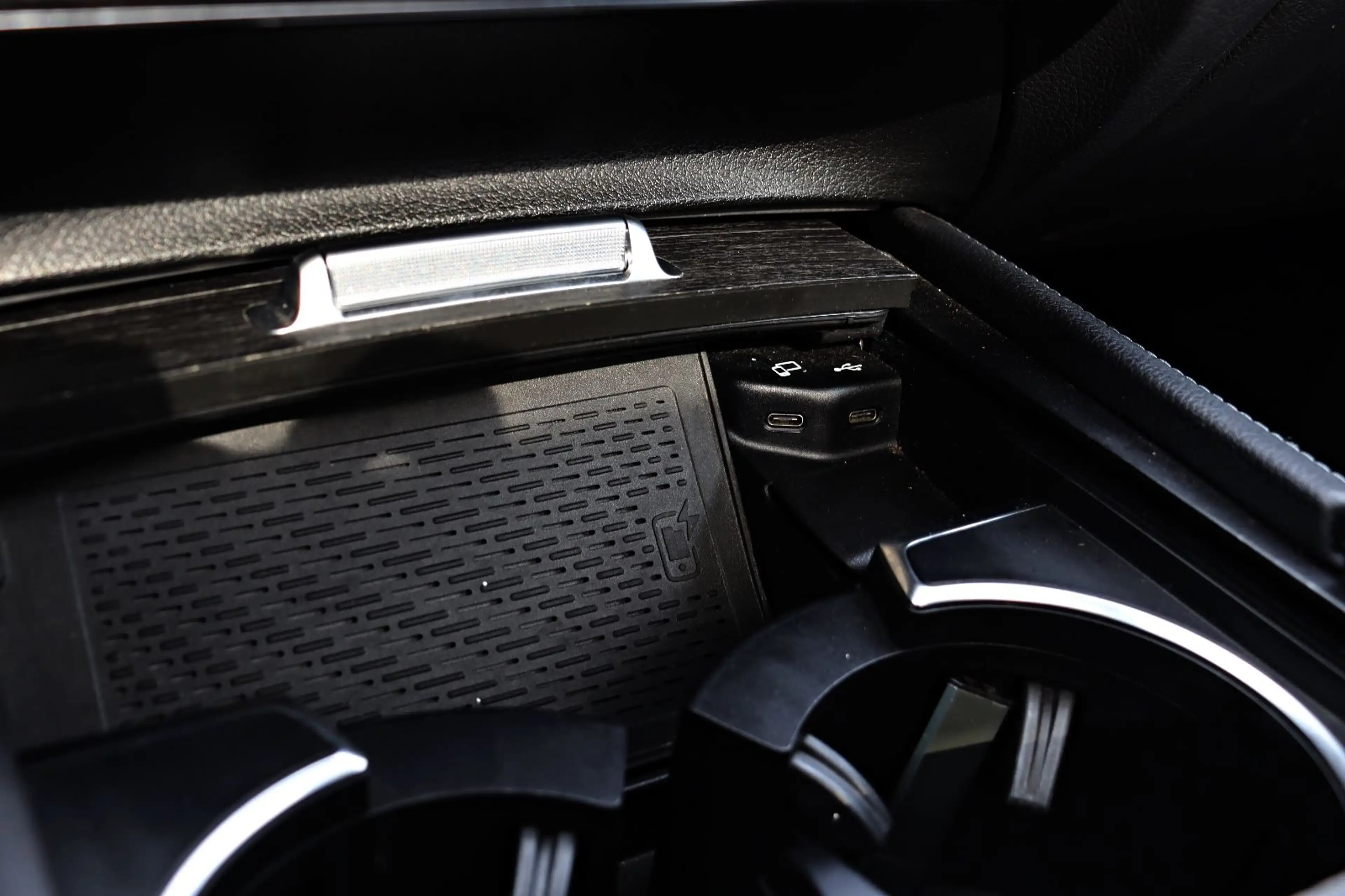Mercedes-Benz GLE 400 d 4Matic AMG Line *PANO*MULTI-BEAM*360°* — photo 33