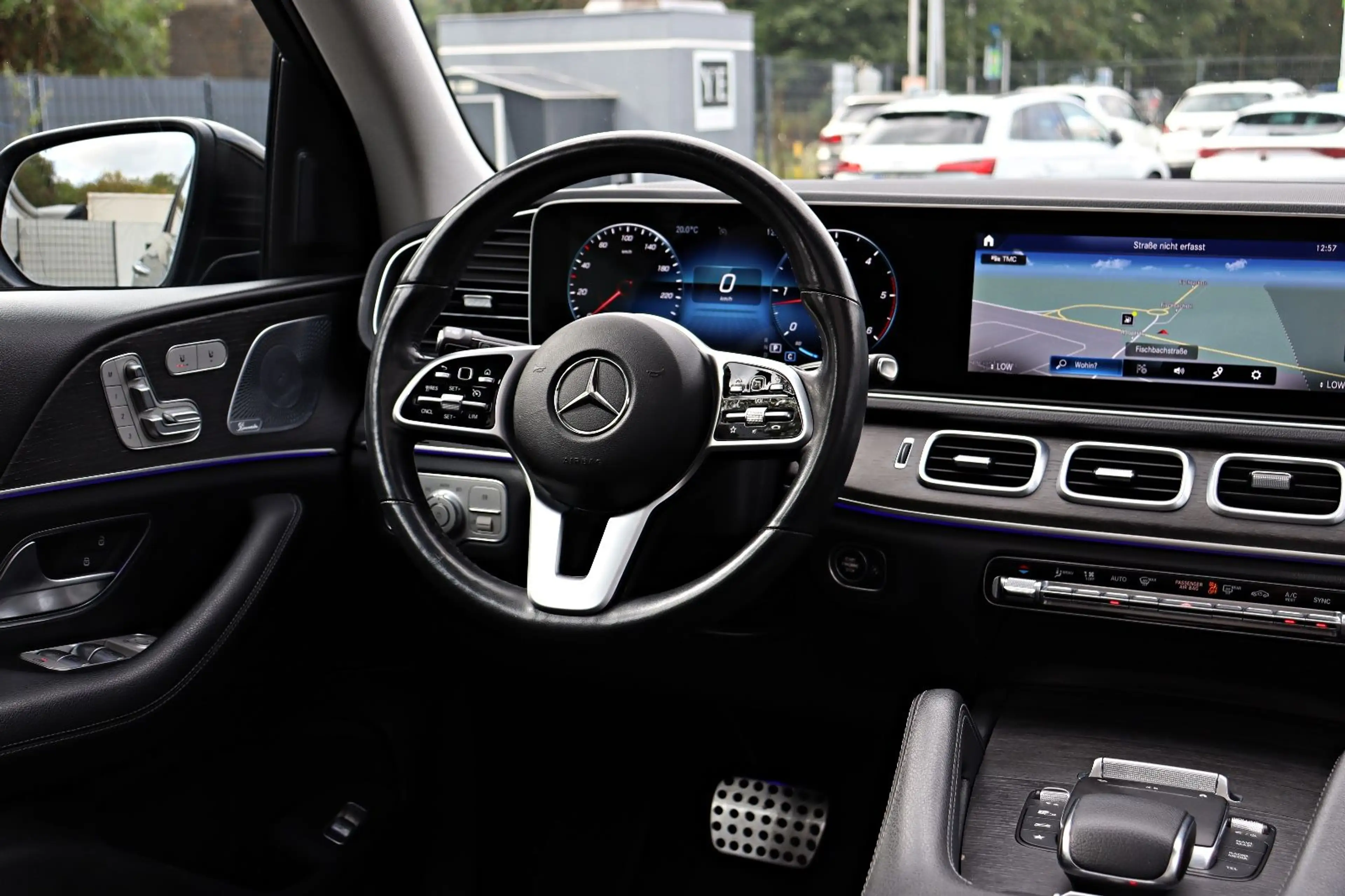 Mercedes-Benz GLE 400 d 4Matic AMG Line *PANO*MULTI-BEAM*360°* — photo 16