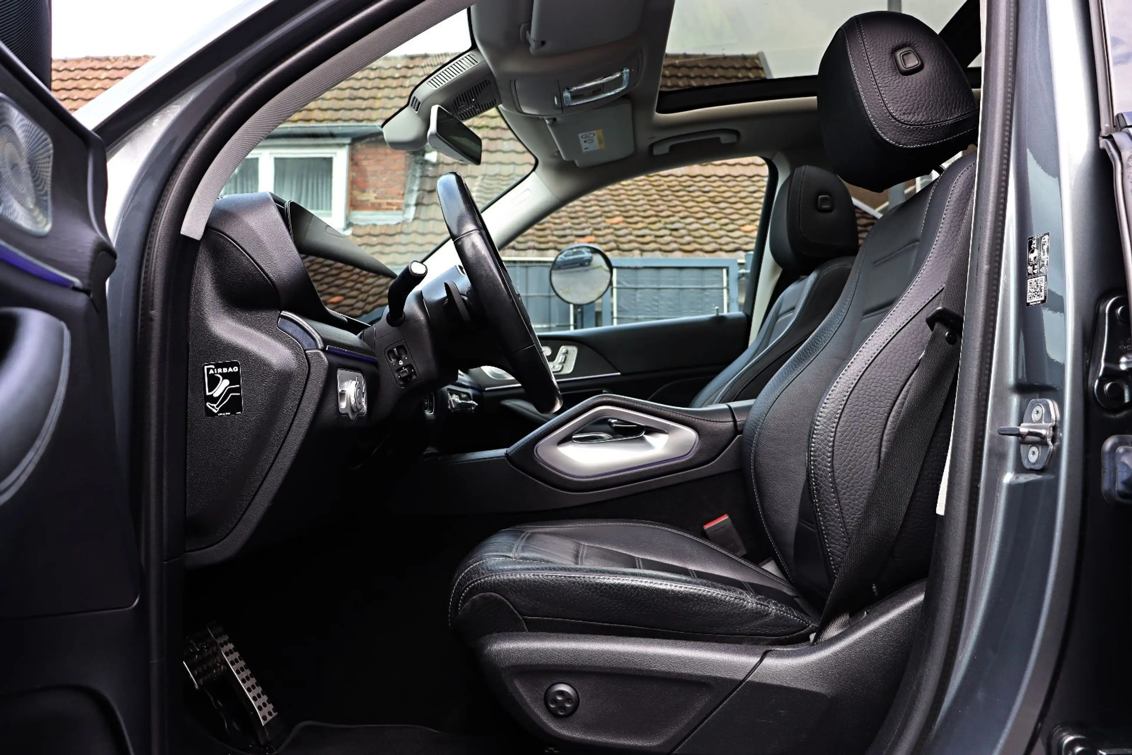 Mercedes-Benz GLE 400 d 4Matic AMG Line *PANO*MULTI-BEAM*360°* — photo 14