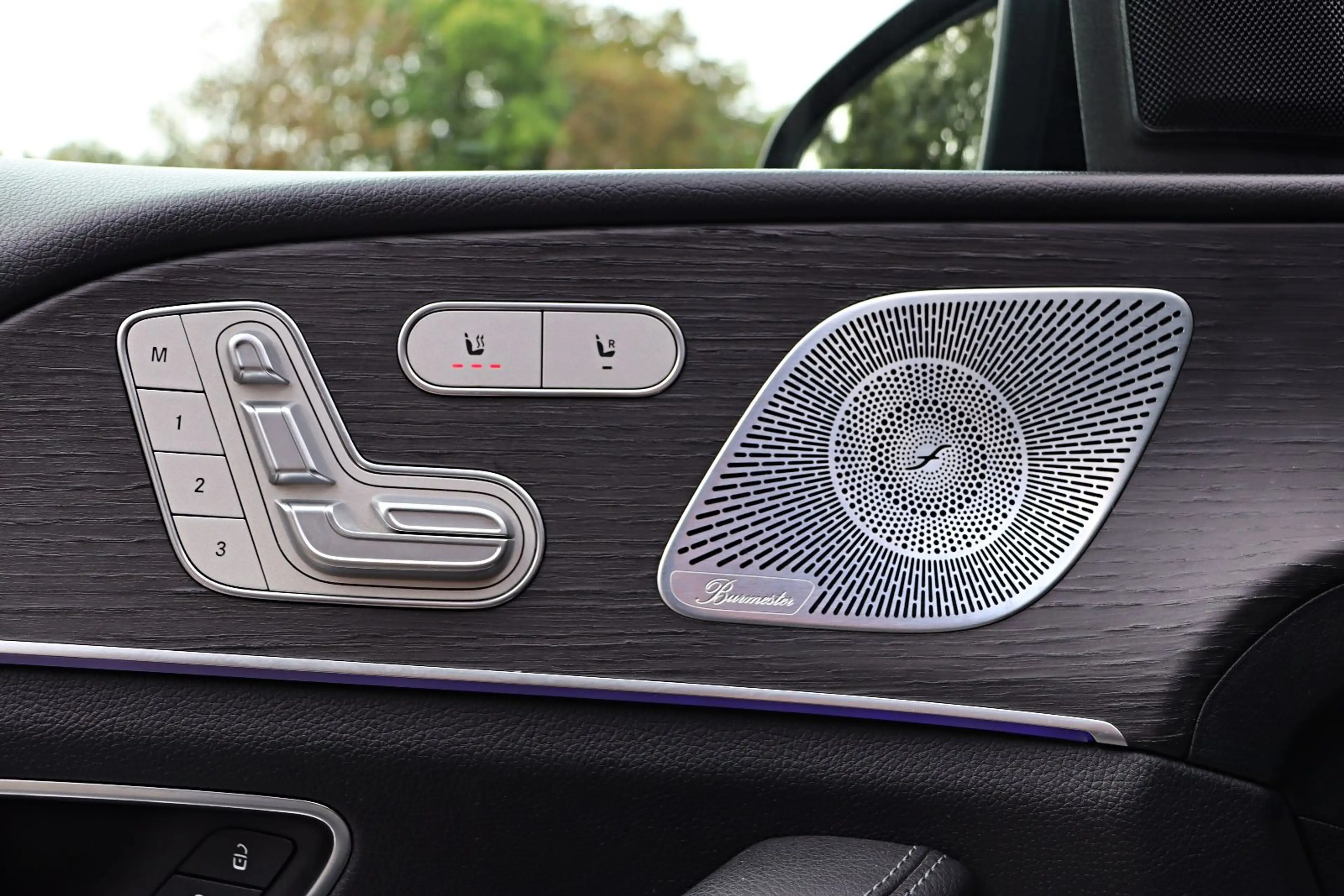 Mercedes-Benz GLE 400 d 4Matic AMG Line *PANO*MULTI-BEAM*360°* — photo 18