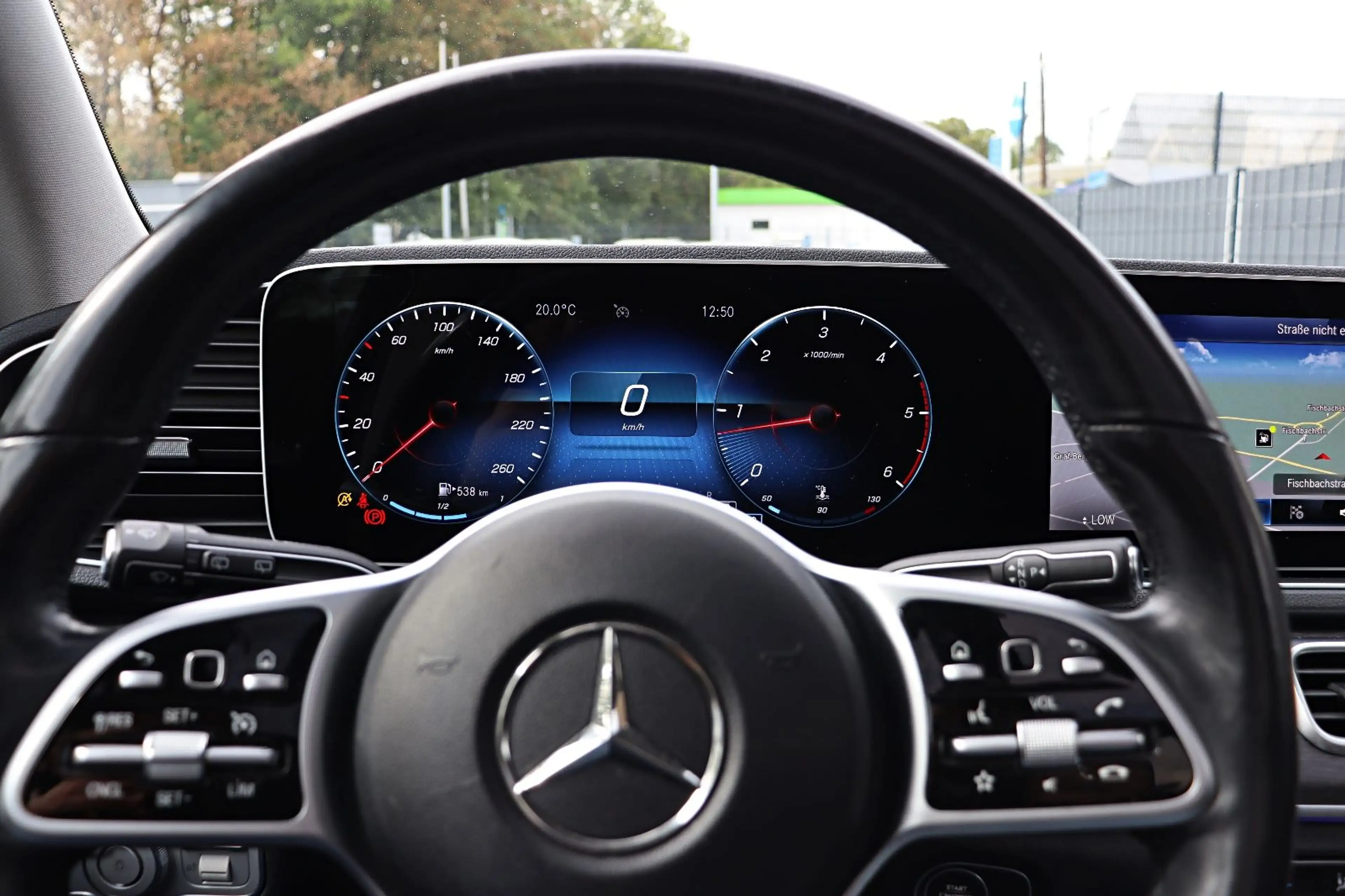 Mercedes-Benz GLE 400 d 4Matic AMG Line *PANO*MULTI-BEAM*360°* — photo 22