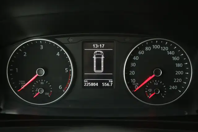Volkswagen Transporter view 13